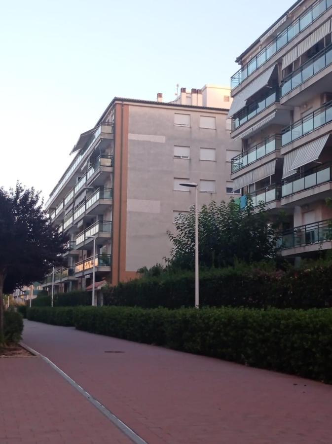 Apartamento Pilar Solo Familias 甘迪亚 外观 照片
